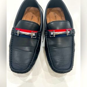 Bruno Marc.  new boys size 4. Worn for 1 hour.